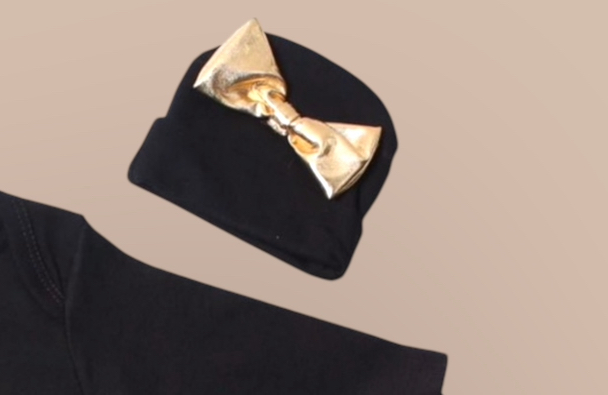 "MAMAS GIRL"Byxor ,body, mössa med rosett .(3 delar) - Bild 4