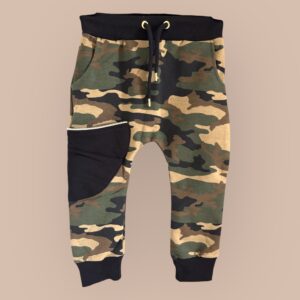 Mjukis byxor med dekorativ ficka