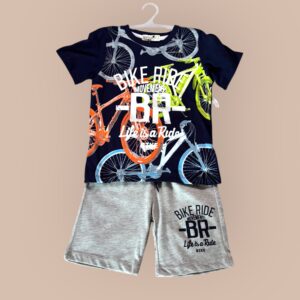 2-DELAT SET MED T-SHIRT OCH SHORTS